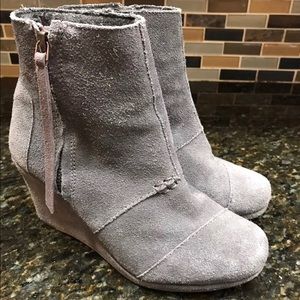 TOMS Desert Gray Wedge Boots